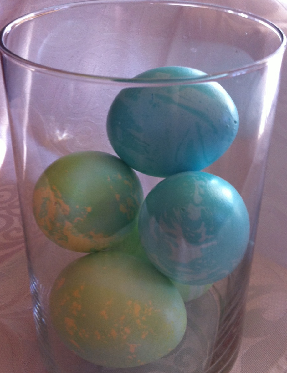 Sneak peek: an egg-cellent Easter craft