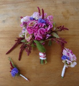 A bouquet, corsage and boutonniere that you can make yourself from flowers found at a farmers' market | flourishandknot.com