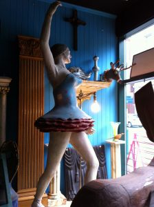 Antique ballerina figure in Quebec | flourishandknot.com
