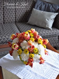 Pretty DIY spring arrangement