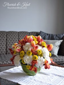 Pretty DIY spring arrangement