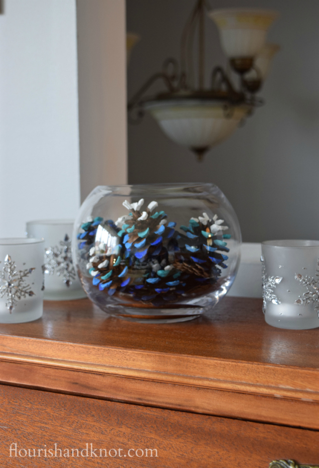 Flourish & Knot's 2015 Christmas Home Tour | flourishandknot.com | Ombré blue and white painted pinecones