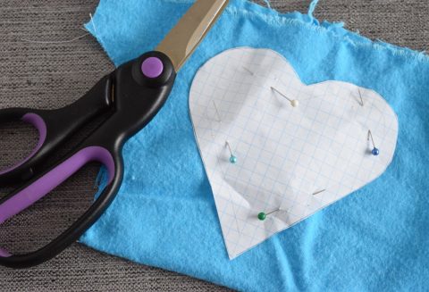 Easy to sew "warm heart" DIY hand warmers | DIY Valentine's Day gift | Beginner sewing project 
