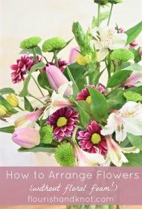 DIY flowers | Spring floral arrangement | How to arrange flowers in a vase (without floral foam!) | DIY flowers in purple and green