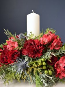 Order your elegant and festive holiday centrepiece from Flourish & Knot | Christmas Centerpiece