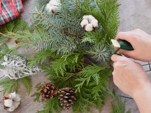 Christmas Wreath Workshop Montreal | Flourish & Knot